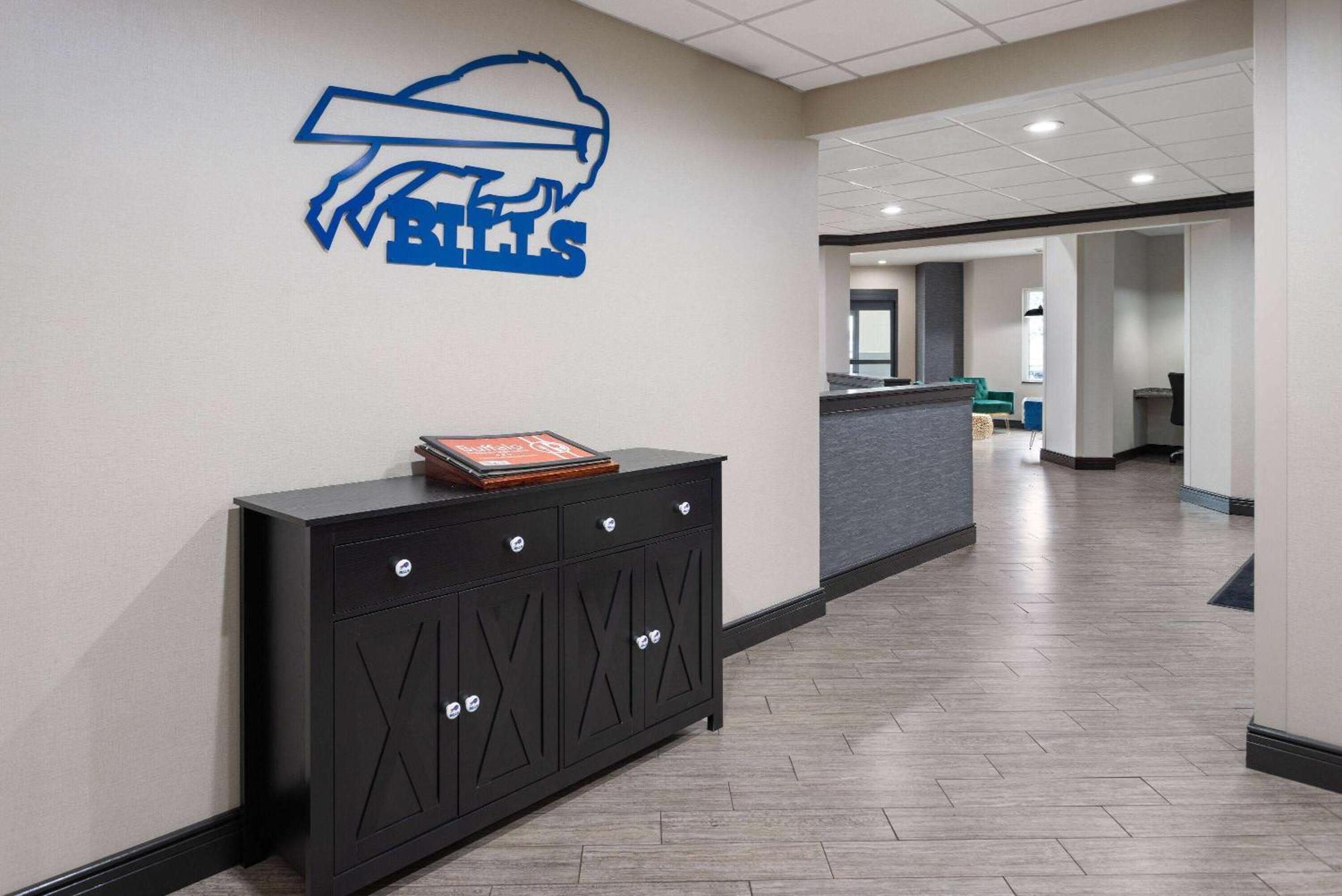 וויליאמסוויל La Quinta Inn By Wyndham Buffalo Airport מראה חיצוני תמונה