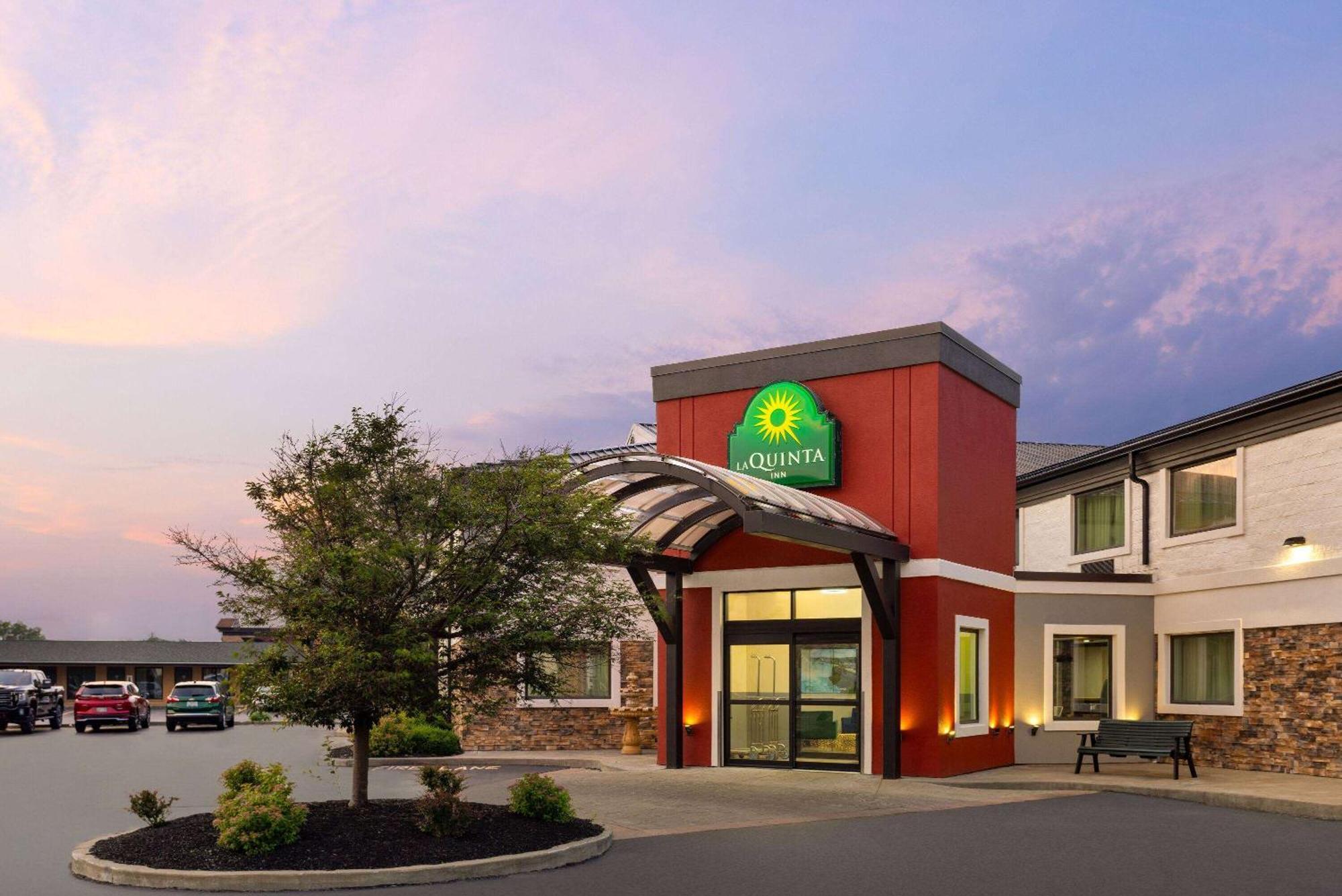 וויליאמסוויל La Quinta Inn By Wyndham Buffalo Airport מראה חיצוני תמונה